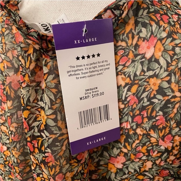 Plus Dress - Picture 8 of 10